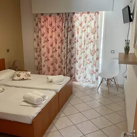 Apartment To Perigiali Rovies