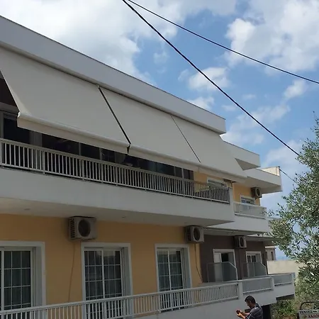 To Perigiali Apartment Rovies